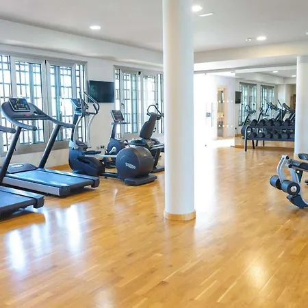 3 Bdr Partial Sea View 아파트 *